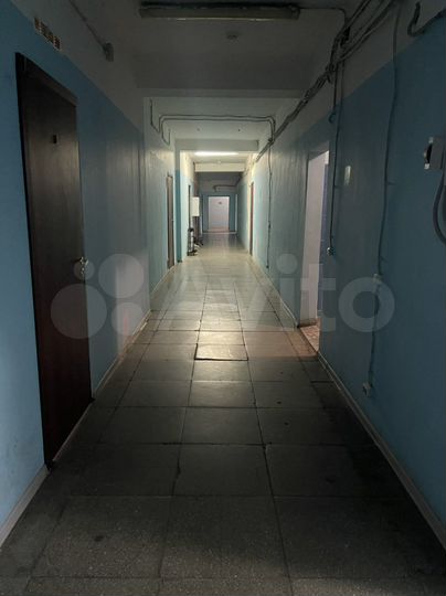 Здание, 5500 м²
