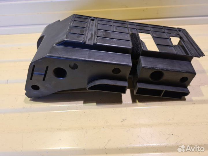 Ящик для инструментов Mercedes-Benz E-Class W211