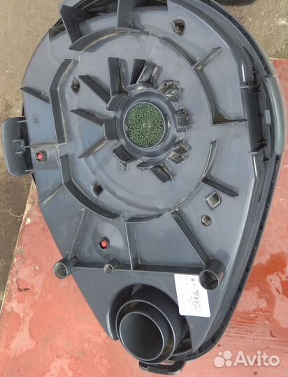 Пылесос philips triathlon 1400W