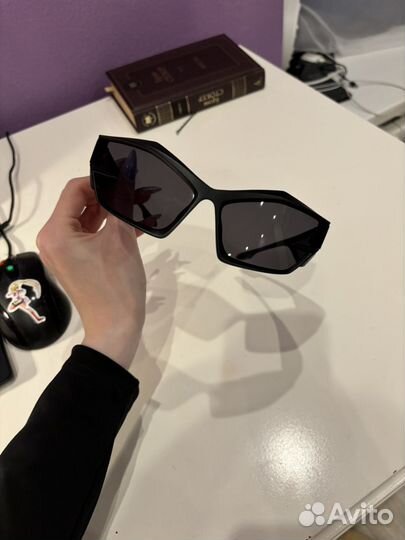 Солнцезащитные очки