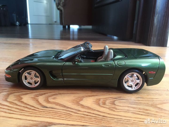 1/18 Chevrolet Corvette C5 Convertible Bburago