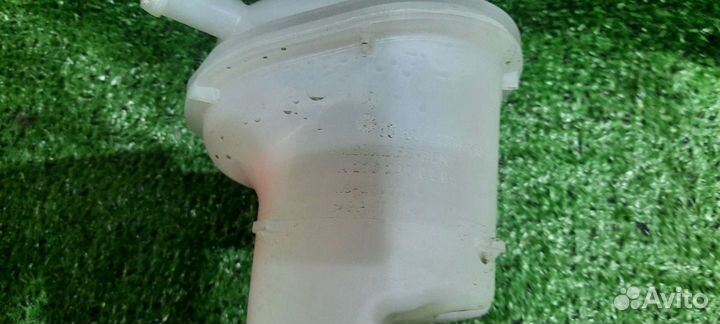 Бачок расширителя на Mercedes M276.824