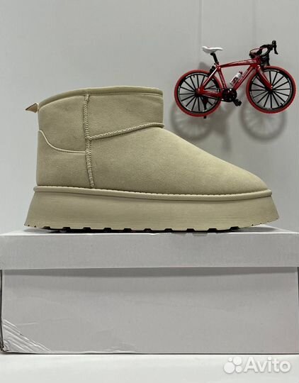 UGG (Зима)бархатное покрытие белые