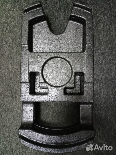 Накладка облицовки багажника 4M0863470A