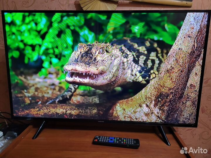 Телевизор Samsung 43 SMART TV Wi-Fi Full HD