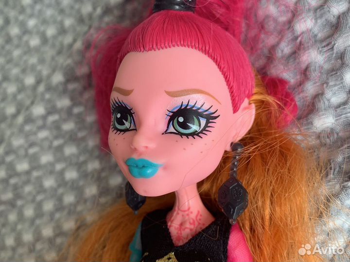 Кукла Монстер Хай джиджи
