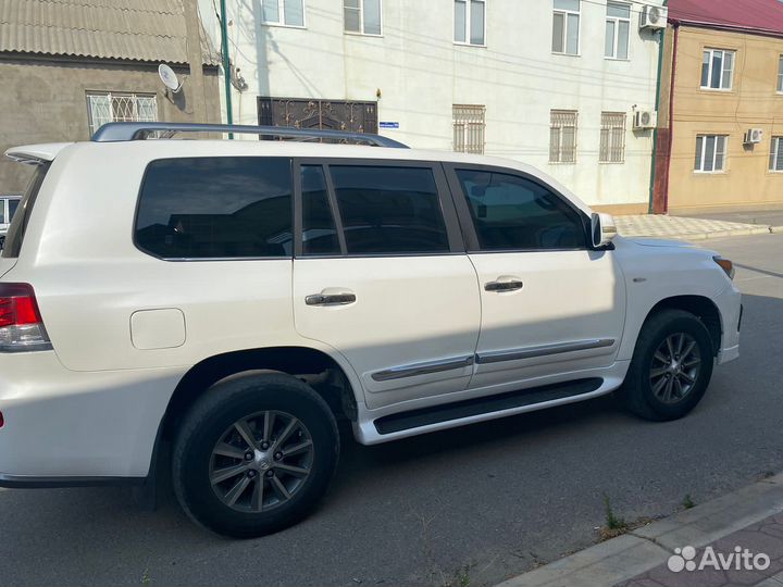Lexus LX 5.7 AT, 2011, 130 000 км