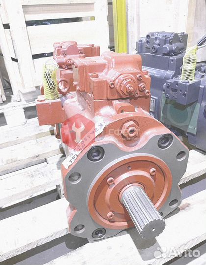 Основной насос Hyundai R360LC-7A