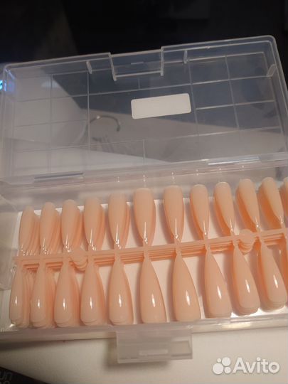 Для наращивания ногтей