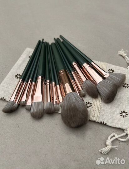 Кисти для макияжа