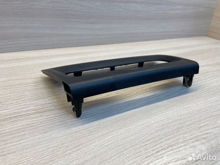 Накладка центральной консоли LADA X-Ray