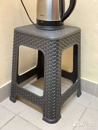 Табурет Ротанг пластиковый прочный высокий новый