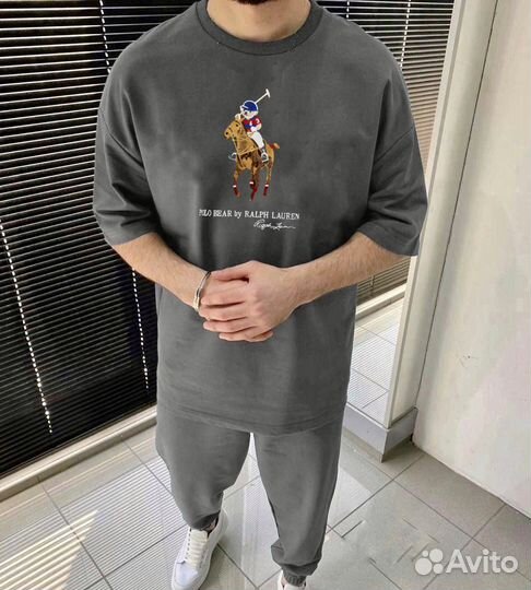 Спортивный костюм