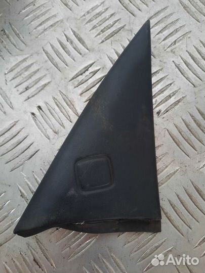 Уголок зеркала правый Тойота Спринтер