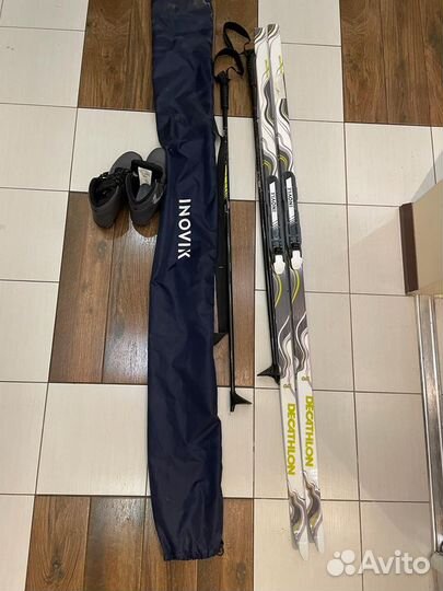Лыжи, палки, ботинки, чехол