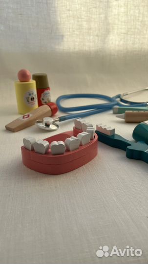 Набор доктора из дерева