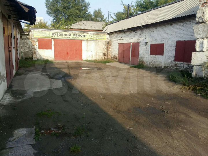 Гараж, > 30 м²