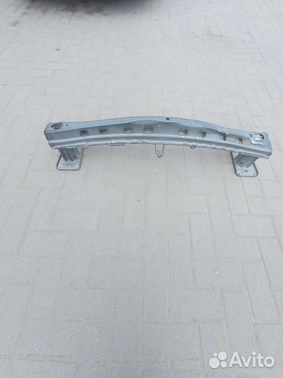 Suzuki Vitara 2 рестайлинг усилитель бампера