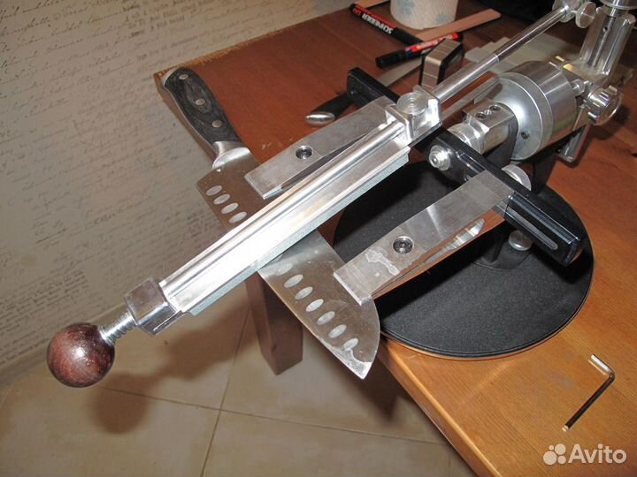 Заточка ножей, ножниц, стамесок и пр