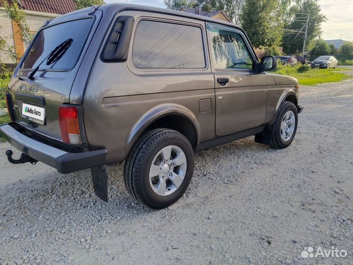 LADA 4x4 (Нива) 1.7 МТ, 2017, 135 000 км