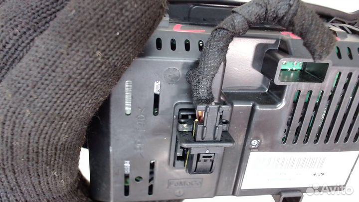 Дисплей мультимедиа Ford Escape, 2014