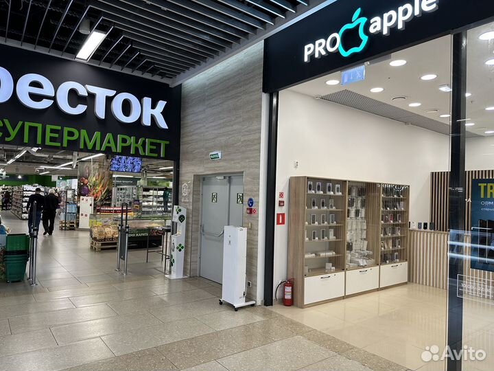 iPhone 15 Pro, 256 ГБ
