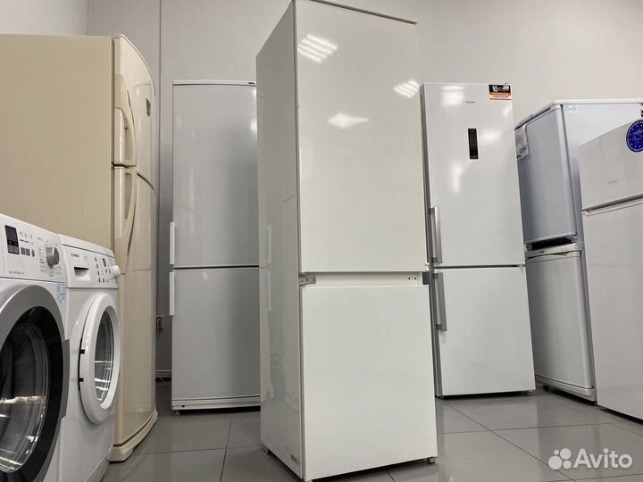 Встраиваемый холодильник Zanussi/ Гарантия