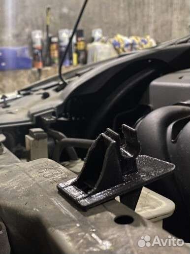 Клипса для упора капота для Toyota avensis