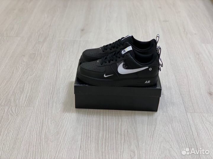 Кроссовки Nike Air Force 1 LV8 Utility Black