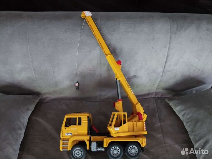 Теле-кран MAN Bruder