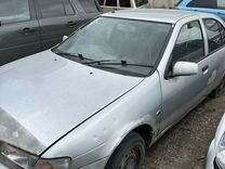 Nissan Pulsar 1.5 AT, 1999, битый, 300 000 км, с пробегом, цена 100 000 руб.