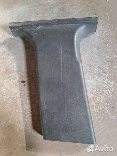 Обшивка стойки Audi A6 C6