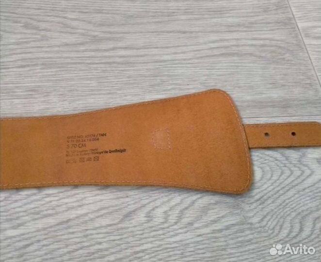 Бронь. Ремень женский кожаный Colin's