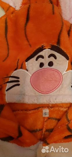 Новогодние костюмы: тигра, единорога