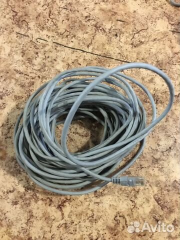 Один кабель ethernet