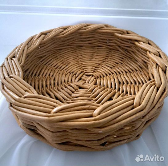 Сухарница плетёная из бумажной