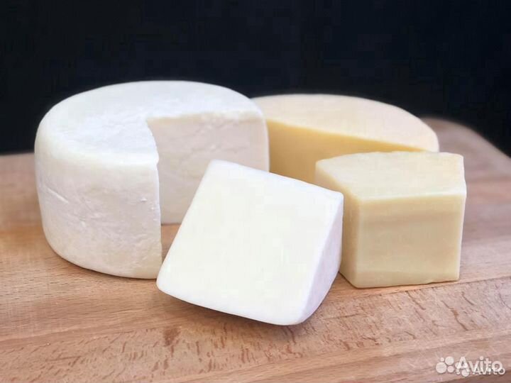 Козье молоко и козий жир и домашние куриные яйца