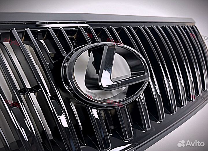 Решетка радиатора Лексус RX330 / RX350 03-09г