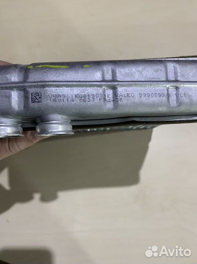 Радиатор отопителя на volkswagen 1K0819031E оригин