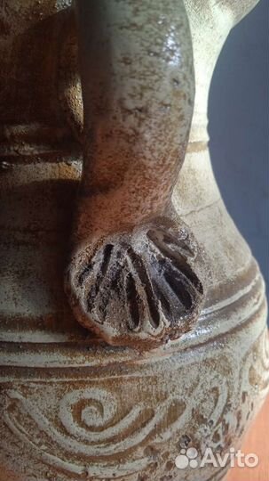 Винтажный глиняный кувшин