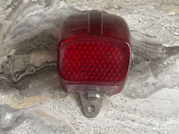 Фонарь задний на Яву