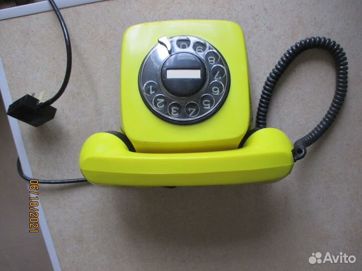 Новый телефонный аппарат дисковый 1986 г. Болгария
