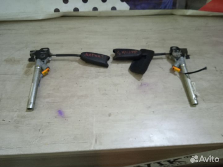 Пиропатрон ремня Рено Меган 3 Renault Megane 3