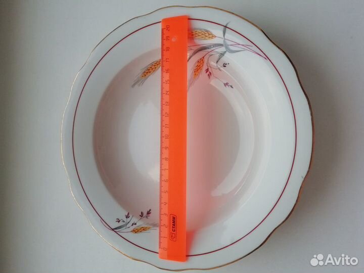 Глубокая тарелка Колосья, Дулево, 93г