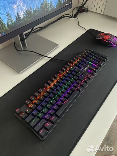 Механическая игровая клавиатура