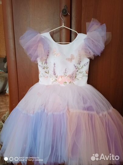 Детское нарядное платье размер 128-134