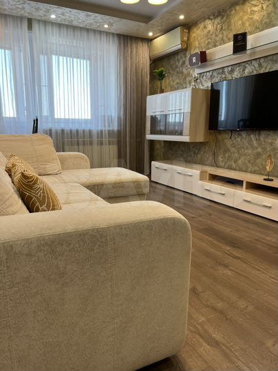 2-к. квартира, 70 м², 10/10 эт.