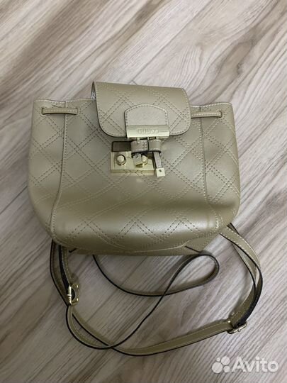 Рюкзак женский guess золотой