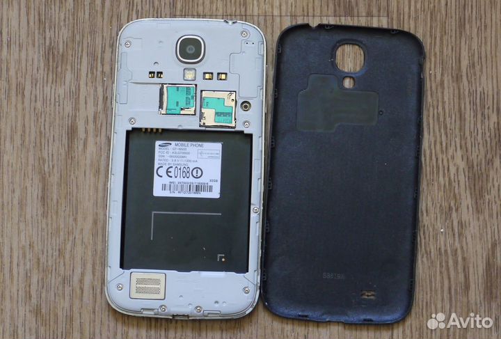 Samsung Galaxy S4 GT-I9500, 2/64 ГБ