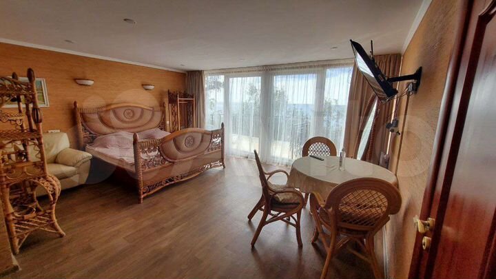 Дом 80 м² на участке 8,3 сот.